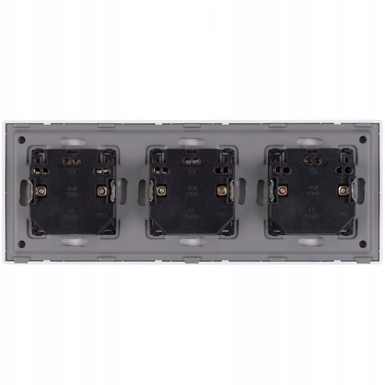 Dreifach-Steckdose Gold Set PCV-Dreifachrahmen Und 3 X Doppelsteckdose
