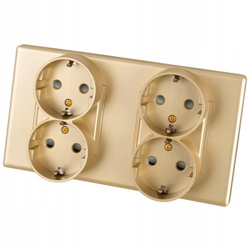 Vierfach-Schuko-Steckdose Gold PVC-Doppelrahmen Und 2 X Steckdose