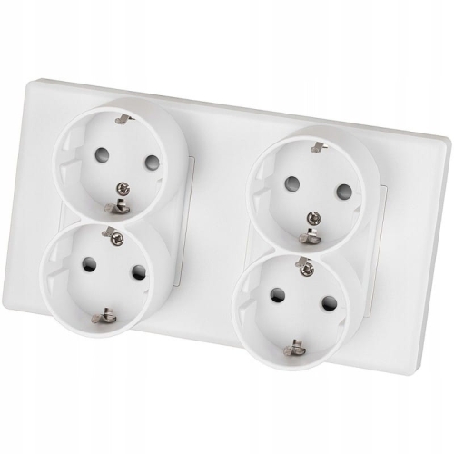 Doppelsteckdose Vierfach Schuko PCV-Doppelrahmen Und 2 X Steckdose