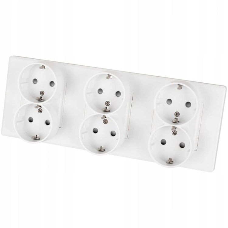 Schuko-Dreifachsteckdose Weiß PVC-Dreifachrahmen Und 3 X Steckdose
