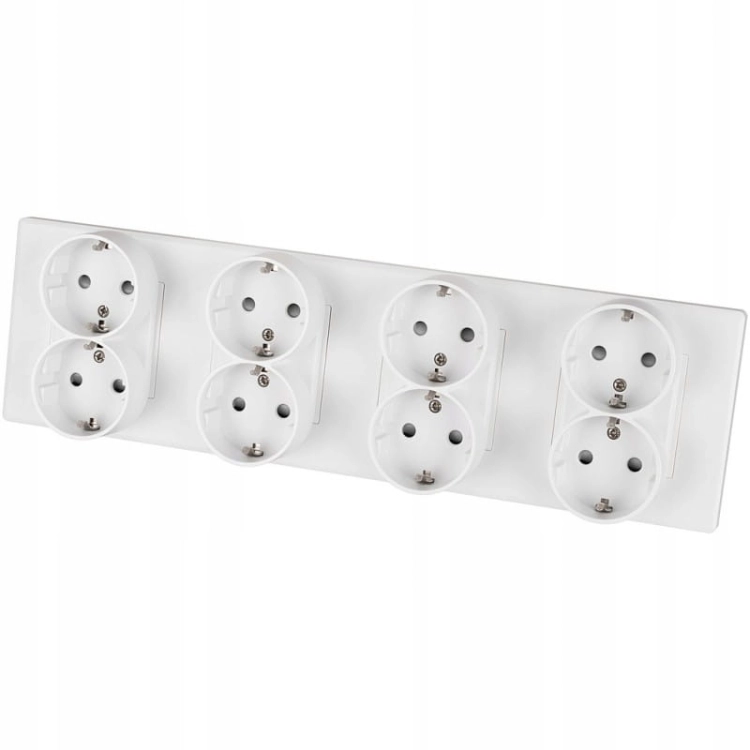 Schuko-Vierfachsteckdose Weiß PVC-Vierfachrahmen Und 4 X Steckdose