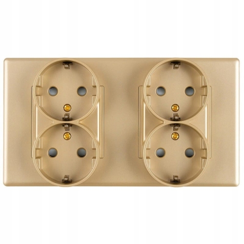 Vierfach-Schuko-Steckdose Gold PVC-Doppelrahmen Und 2 X Steckdose